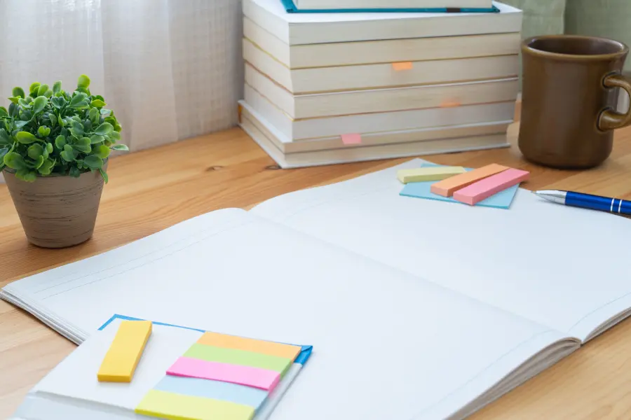 勉強方法のアドバイスを行う様子